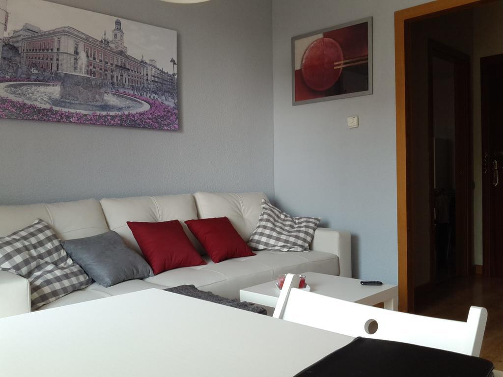 Apartamento Calle Mauricio Legendre Мадрид Номер фото